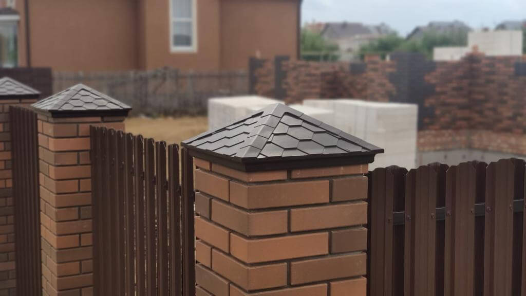 Колпак Zking Эверест Коричневый на столб 1.5х1.5 кирпича (390х390мм) в Гатчине фото